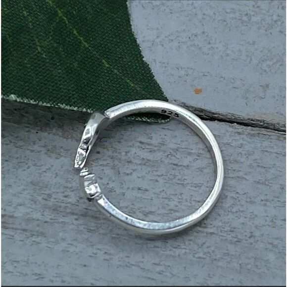 Sterling Silver Crescent Moon And Star Toe Ring - Picture 3 of 3